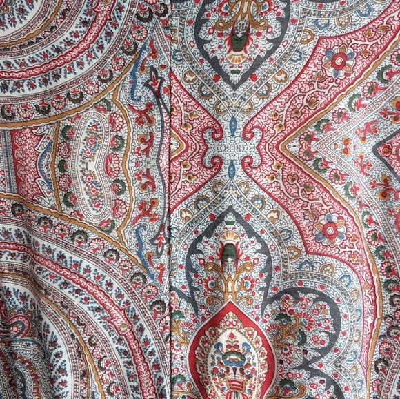 Ladies Dress - Picture 3 of 3